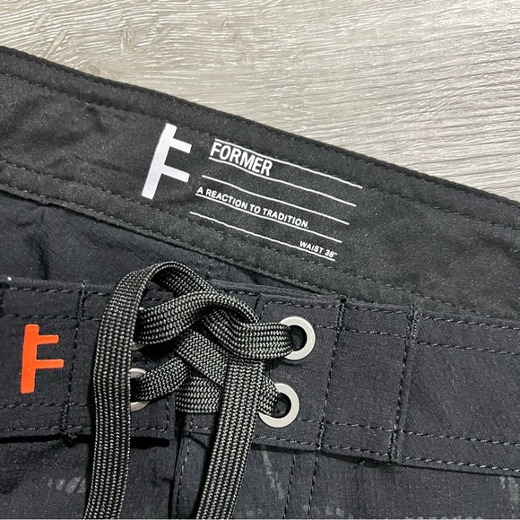 NWT Former Merchandise Men Radio Wave Swim Trunk Shorts Black Size 38 - Picture 7 of 11